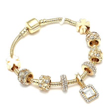Load image into Gallery viewer, Luxury Clover Charm Bracelet