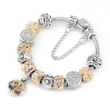 Load image into Gallery viewer, Clover Charm Bracelet
